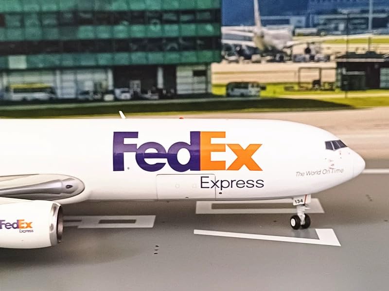 FedEx Express ボーイング767F 1/200 スケールモデル FedEx Express ボーイング767F 1/200 スケールモデル BRAND NEW GEMINI